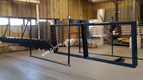 Escalier gardecorps et passerelle sablé primaire thermolaquage teinte B8821 Escalier gardecorps et passerelle sablé primaire thermolaquage teinte B8821