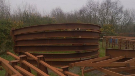éléments de balcon en acier, 5000mm x 2500mm seront gavanisés et peint en blanc 9010 brillant - Avant - éléments de balcon en acier, 5000mm x 2500mm seront gavanisés et peint en blanc 9010 brillant éléments de balcon en acier, 5000mm x 2500mm seront gavanisés et peint en blanc 9010 brillant - Avant - éléments de balcon en acier, 5000mm x 2500mm seront gavanisés et peint en blanc 9010 brillant