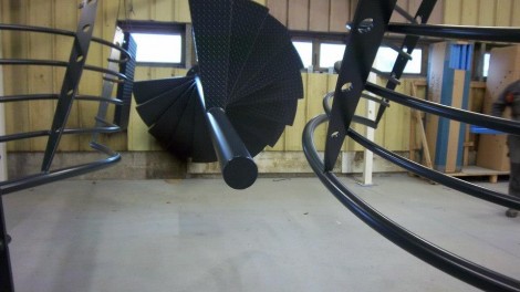 APRES - Escalier hélicoïdal design noir - APRES - Escalier hélicoïdal design APRES - Escalier hélicoïdal design noir - APRES - Escalier hélicoïdal design